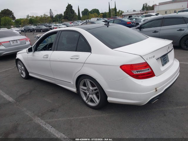 WDDGF8AB0EA939944 Mercedes-Benz 2014
