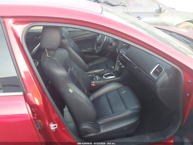 JM1GJ1V67E1158917 Mazda py
