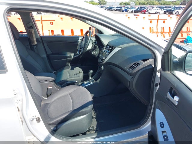 KMHCU5AE2HU351386 Hyundai Accent