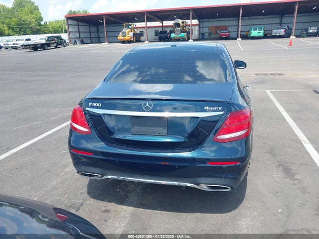 2017 Mercedes-benz E 300 4matic მანქანა იყიდება აუქციონზე, vin: WDDZF4KB2HA198104, აუქციონის ნომერი: 42801265