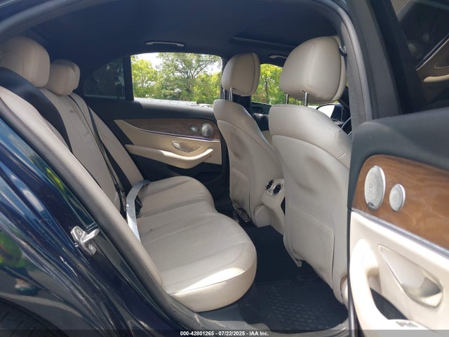 2017 Mercedes-benz E 300 4matic მანქანა იყიდება აუქციონზე, vin: WDDZF4KB2HA198104, აუქციონის ნომერი: 42801265