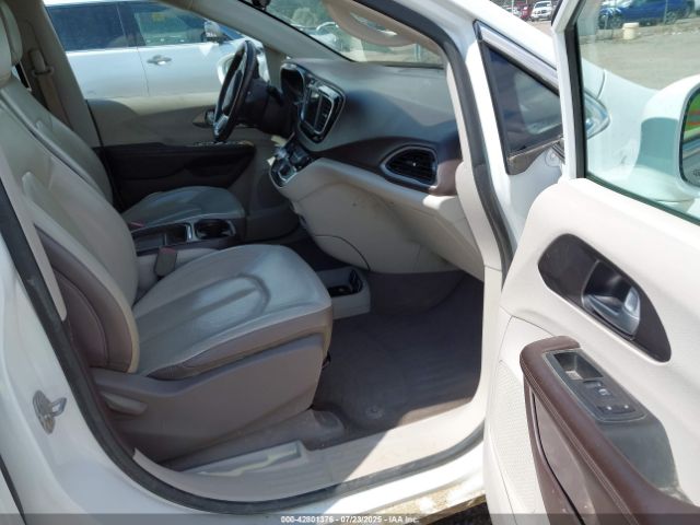 2018 CHRYSLER PACIFICA 2C4RC1BG9JR141879 Photo 4
