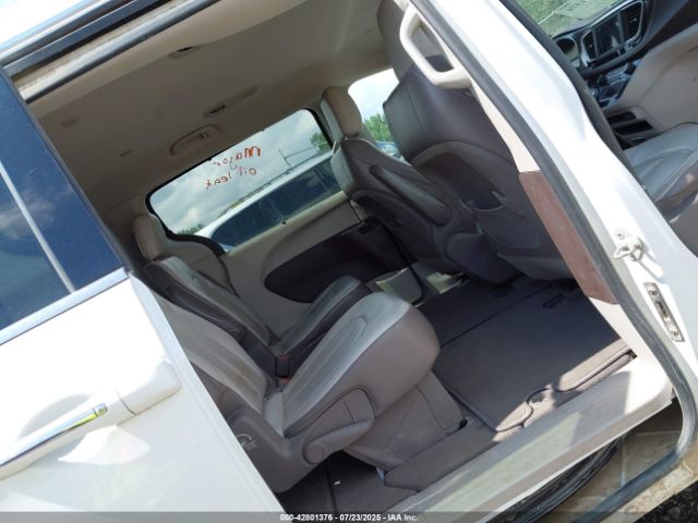 2018 CHRYSLER PACIFICA 2C4RC1BG9JR141879 Photo 7
