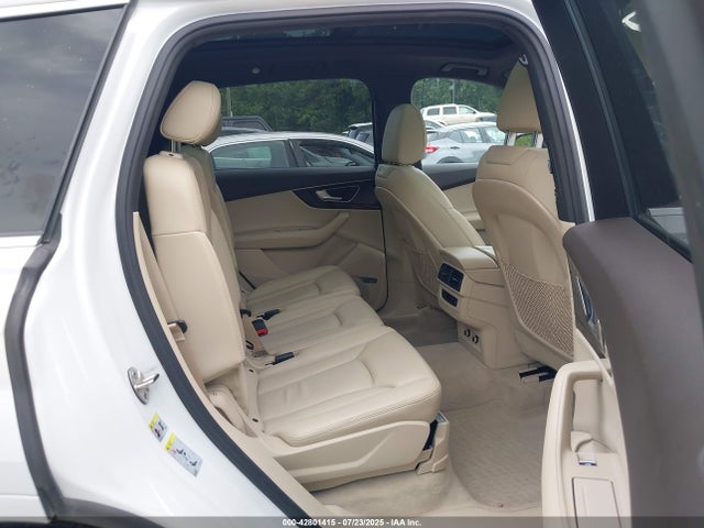 2018 AUDI Q7 WA1LAAF7XJD010608 Photo 7