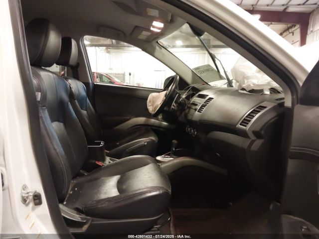 2010 MITSUBISHI OUTLANDER JA4JT4AX4AZ012853 Photo 4
