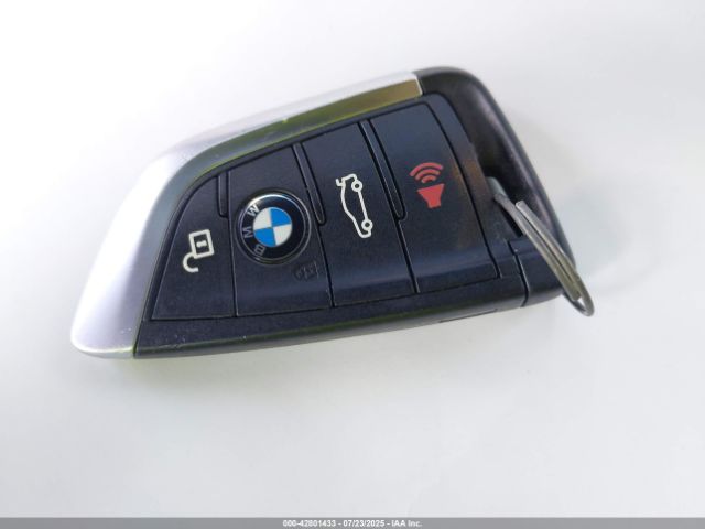 2021 BMW X1 WBXJG9C0XM5T44737 Photo 10