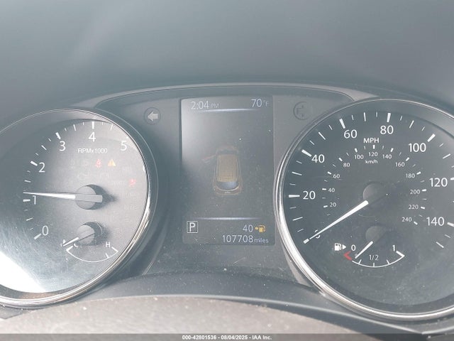 JN1BJ1CR3HW122840 Nissan 2017