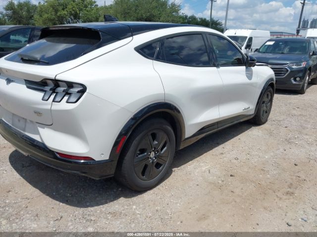 2021 FORD MUSTANG MACH-E 3FMTK2R73MMA02021 Photo 3