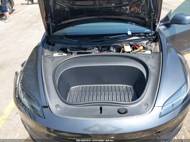 2025 TESLA MODEL 3 5YJ3E1EB5SF012924 Photo 9