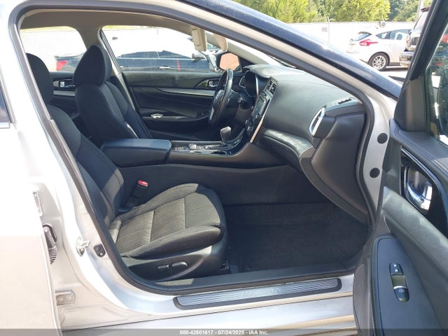 Nissan 2016 2016 1N4AA6AP9GC420869 Image 5