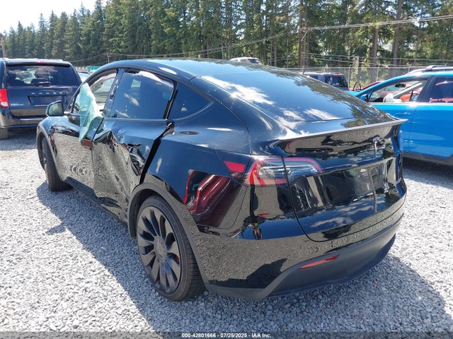 7SAYGDEF9PF905791 Tesla Model Y