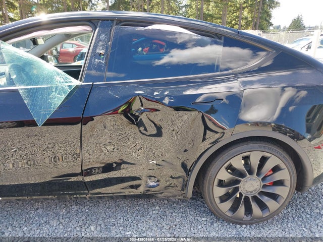 7SAYGDEF9PF905791 Tesla Model Y