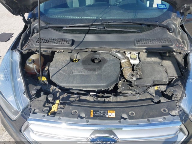 1FMCU0G9XHUA28667 Ford 2017
