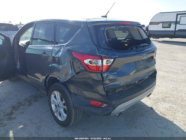 1FMCU0G9XHUA28667 Ford 2017