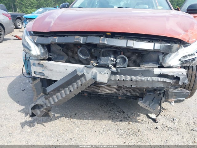 Nissan 2019 2019 1N4BL4CW1KC178028 Image 6