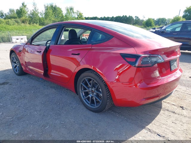 2022 TESLA MODEL 3 5YJ3E1EB2NF133849 Photo 2