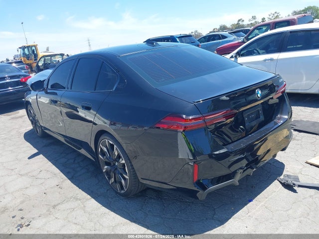 WBA43FJ00RCS28017 BMW 530I