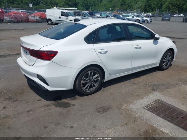 2023 KIA FORTE 3KPF24AD6PE645816 Photo 3