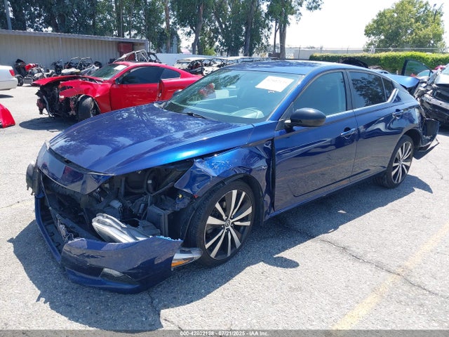 Nissan 2019 2019 1N4BL4CV8KC184478 Image 2