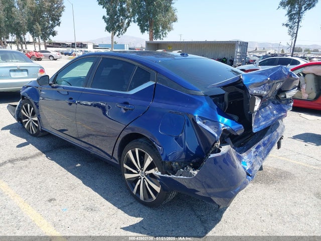 Nissan 2019 2019 1N4BL4CV8KC184478 Image 3