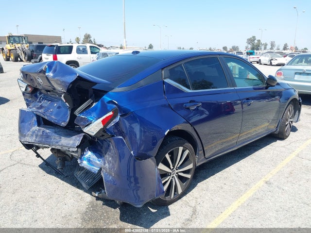 Nissan 2019 2019 1N4BL4CV8KC184478 Image 4