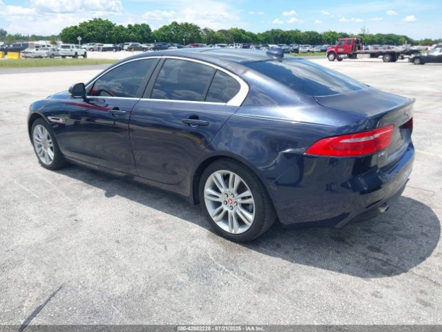 2019 JAGUAR XE SAJAJ4FX9KCP46060 Photo 2