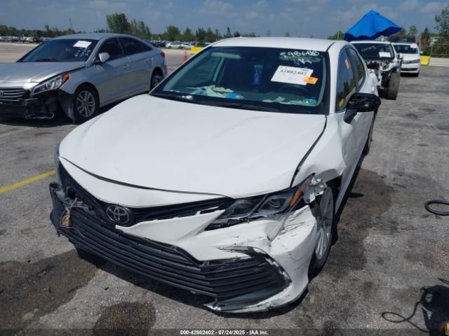2021 TOYOTA CAMRY 4T1C11AK1MU598688 Photo 5