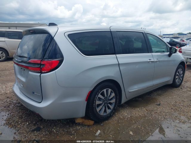 2023 CHRYSLER PACIFICA HYBRID 2C4RC1S74PR592372 Photo 3