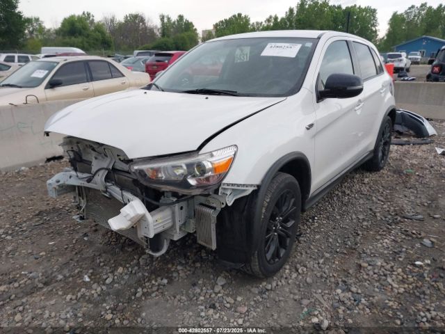 2018 MITSUBISHI OUTLANDER SPORT JA4AR3AU4JU015909 Photo 1