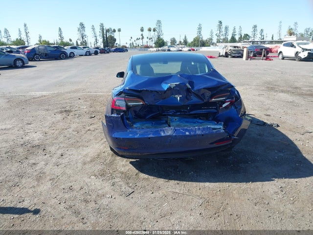 5YJ3E1EBXNF187545 Tesla 2022