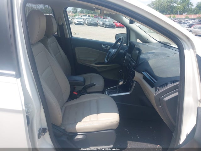 MAJ6P1WL9JC245530 Ford 2018