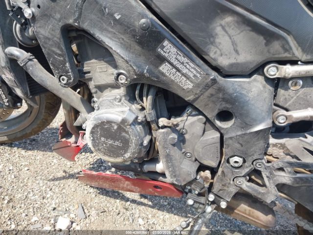 2024 SUZUKI GSX1000 JS1EK12B3R7100435 Photo 8