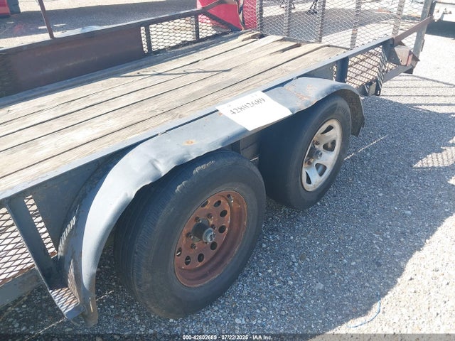 42802689 :رقم المزاد ، BILLOFSALE vin ، 2001 Custom 16' Utility Trailer مزاد بيع