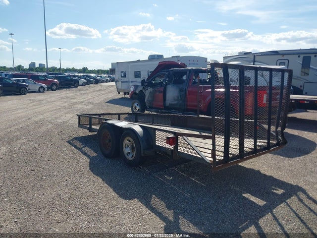42802689 :رقم المزاد ، BILLOFSALE vin ، 2001 Custom 16' Utility Trailer مزاد بيع