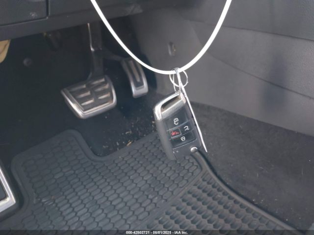 2017 VOLKSWAGEN GOLF GTI 3VW447AU7HM064901 Photo 10