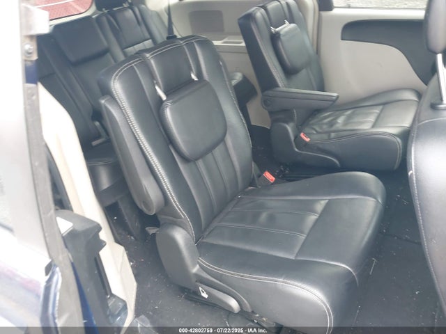 Chrysler Town and Country 2015 2C4RC1BG3FR544523 Image 8