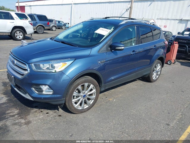 Ford Escape 2018 1FMCU9J91JUB45069 Image 2