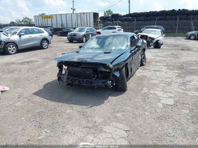 Dodge Challenger 2014 2C3CDYAG9EH266894 Image 2