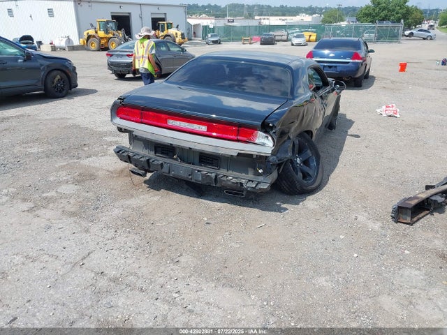 Dodge Challenger 2014 2C3CDYAG9EH266894 Image 4