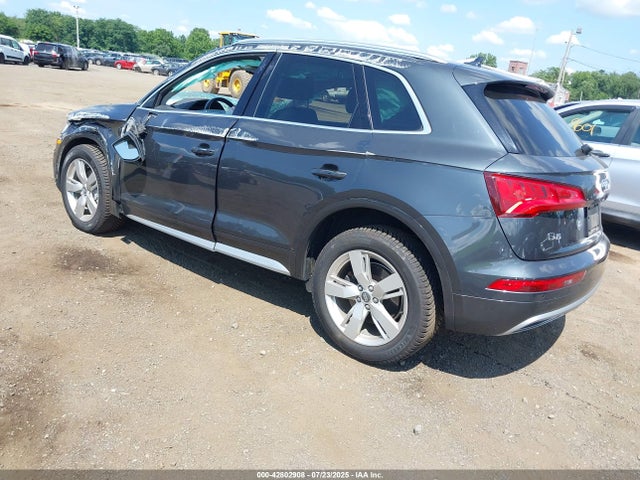 2018 AUDI Q5 WA1BNAFY6J2131172 Photo 2