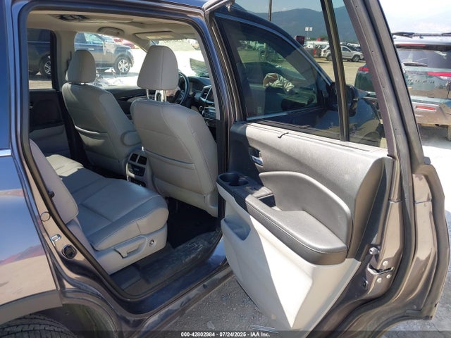 Honda j35y6 2017 5FNYF6H98HB026723 Image 8