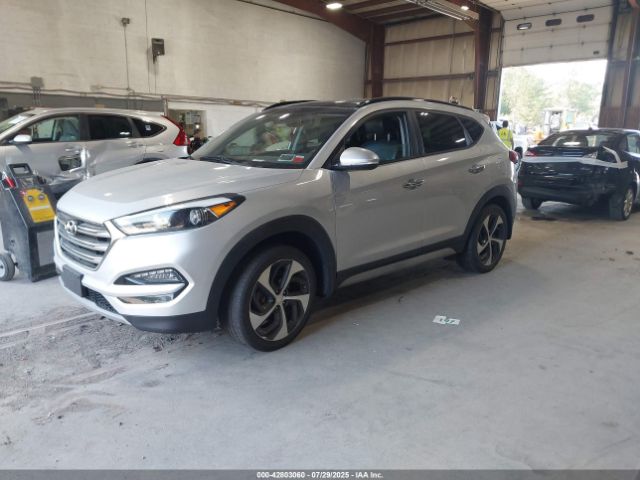 2018 HYUNDAI TUCSON KM8J3CA21JU666027 Photo 1