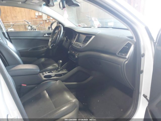 2018 HYUNDAI TUCSON KM8J3CA21JU666027 Photo 4