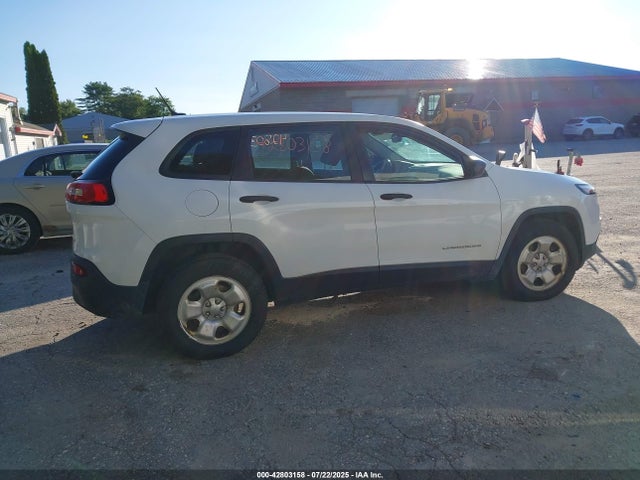 1C4PJMAB9GW143085 Jeep 2016