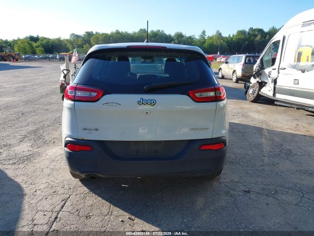 1C4PJMAB9GW143085 Jeep 2016