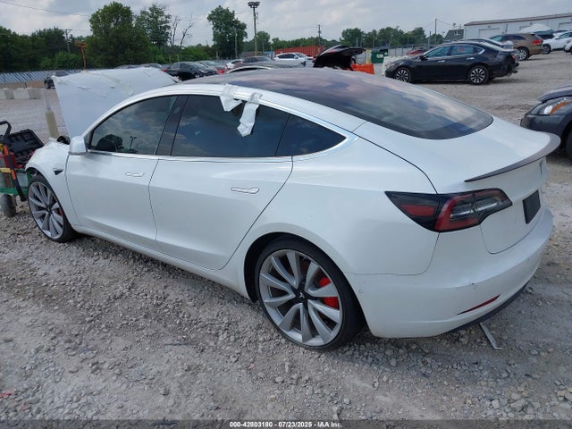 2019 TESLA MODEL 3 5YJ3E1EB8KF231778 Photo 2