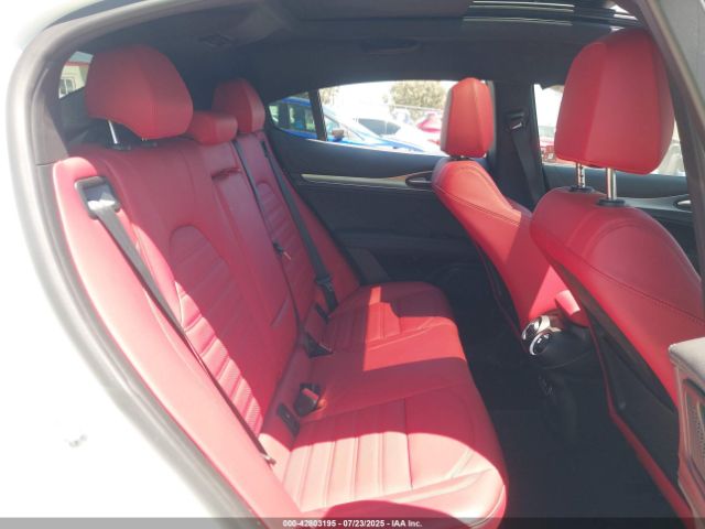 2024 ALFA ROMEO STELVIO ZASPAKBN8R7D70351 Photo 7