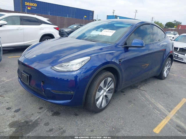 2023 TESLA MODEL Y 7SAYGDEE4PA146570 Photo 1