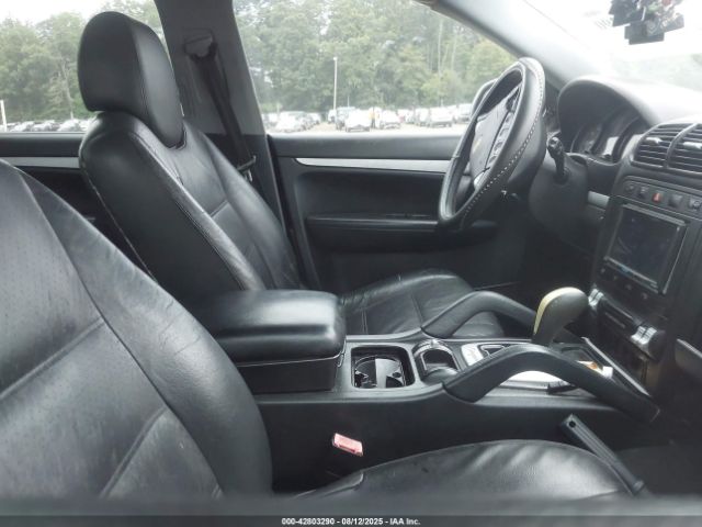 2005 PORSCHE CAYENNE WP1AA29P55LA24831 Photo 4