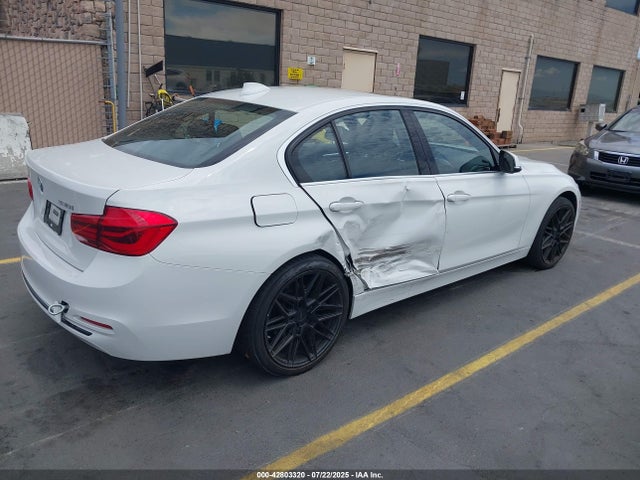 WBA8B9C59JK677155 BMW 2018